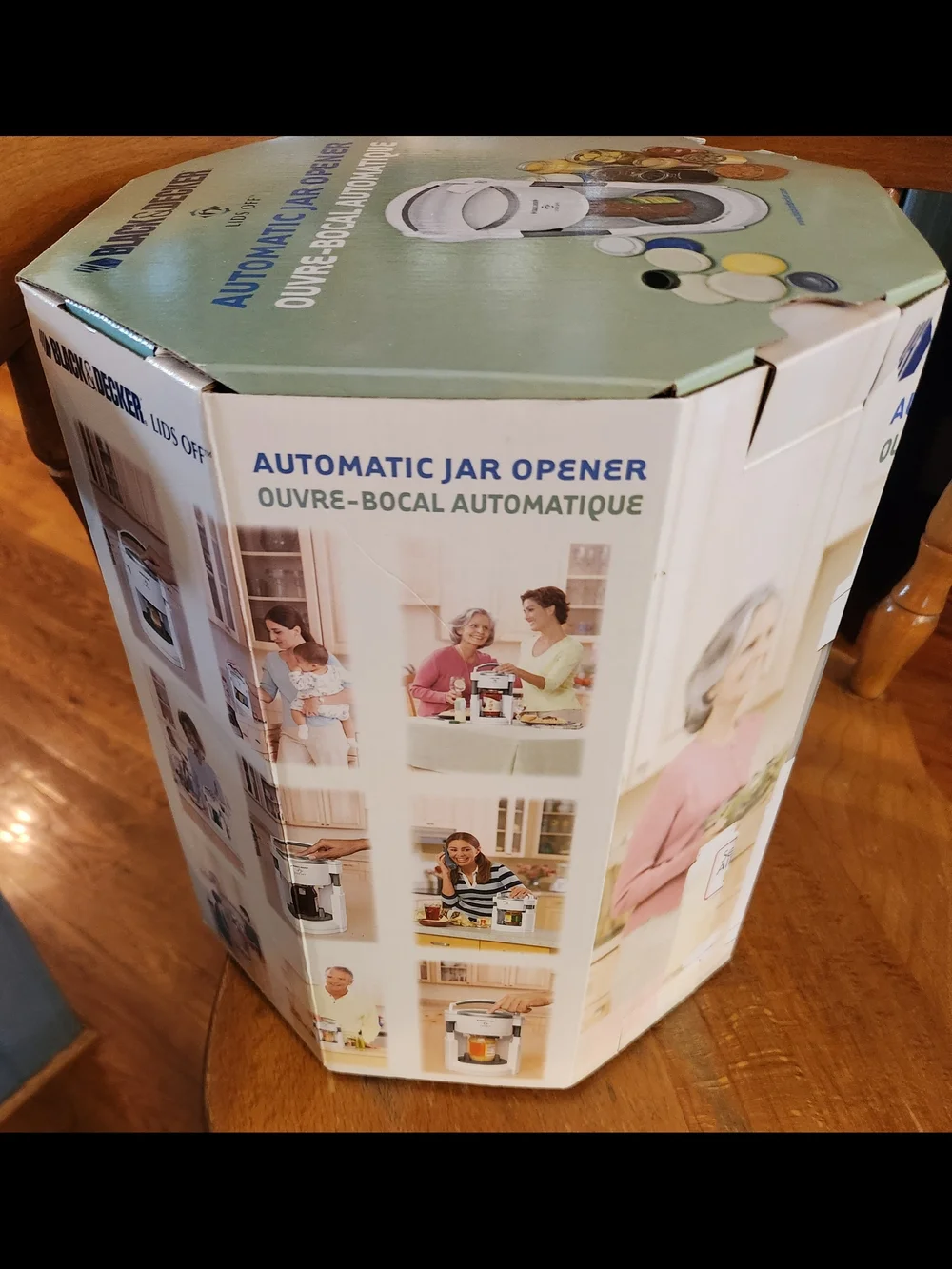 Black & Decker White and Gray Automatic Jar Opener - Countertop Model